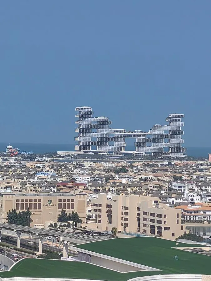 7 Palm Jumeirah Dubaj